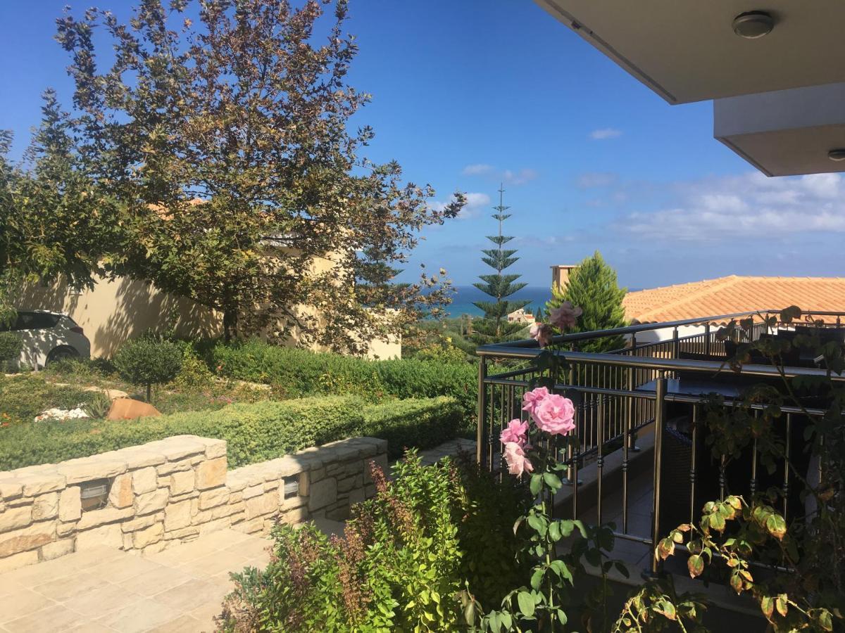 Carme Villas Adelianos Kampos Exterior foto